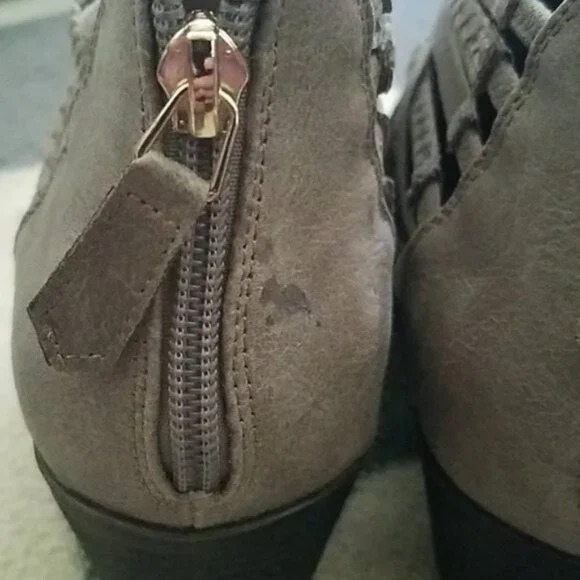 Fergalicious Braided Ankle Booties Size 8.5 New - Picture 7 of 9